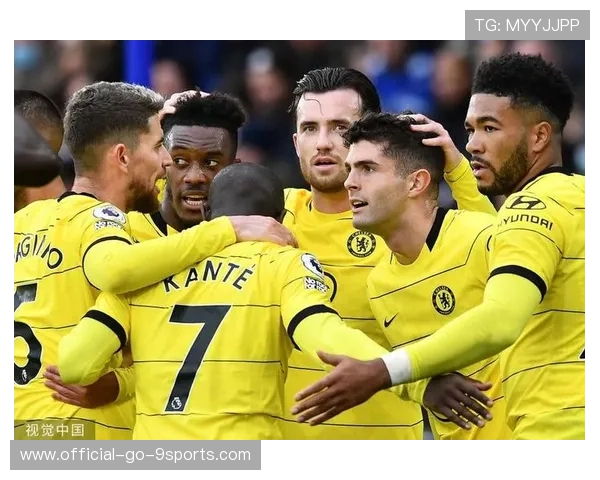 坎特吉达联合底线铲断，阻断对方禁区突破